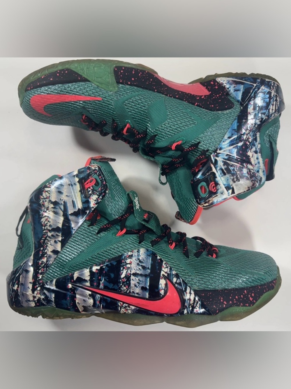 Nike Lebron 12 XMAS Akron Birch - Size 10